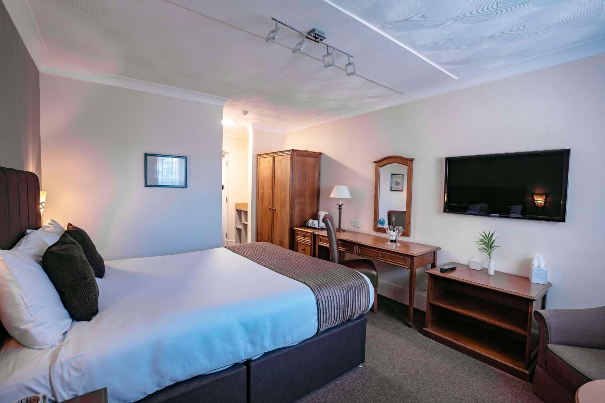 Best Western Manor Hotel Gravesend Exterior photo