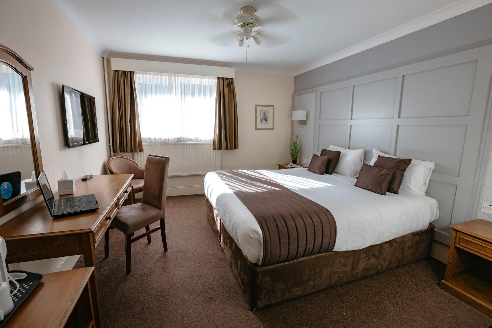 Best Western Manor Hotel Gravesend Exterior photo